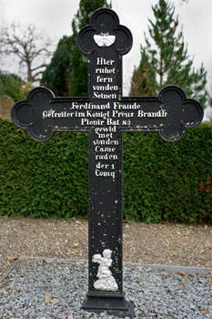 Grabstein Ferdinand Fraude